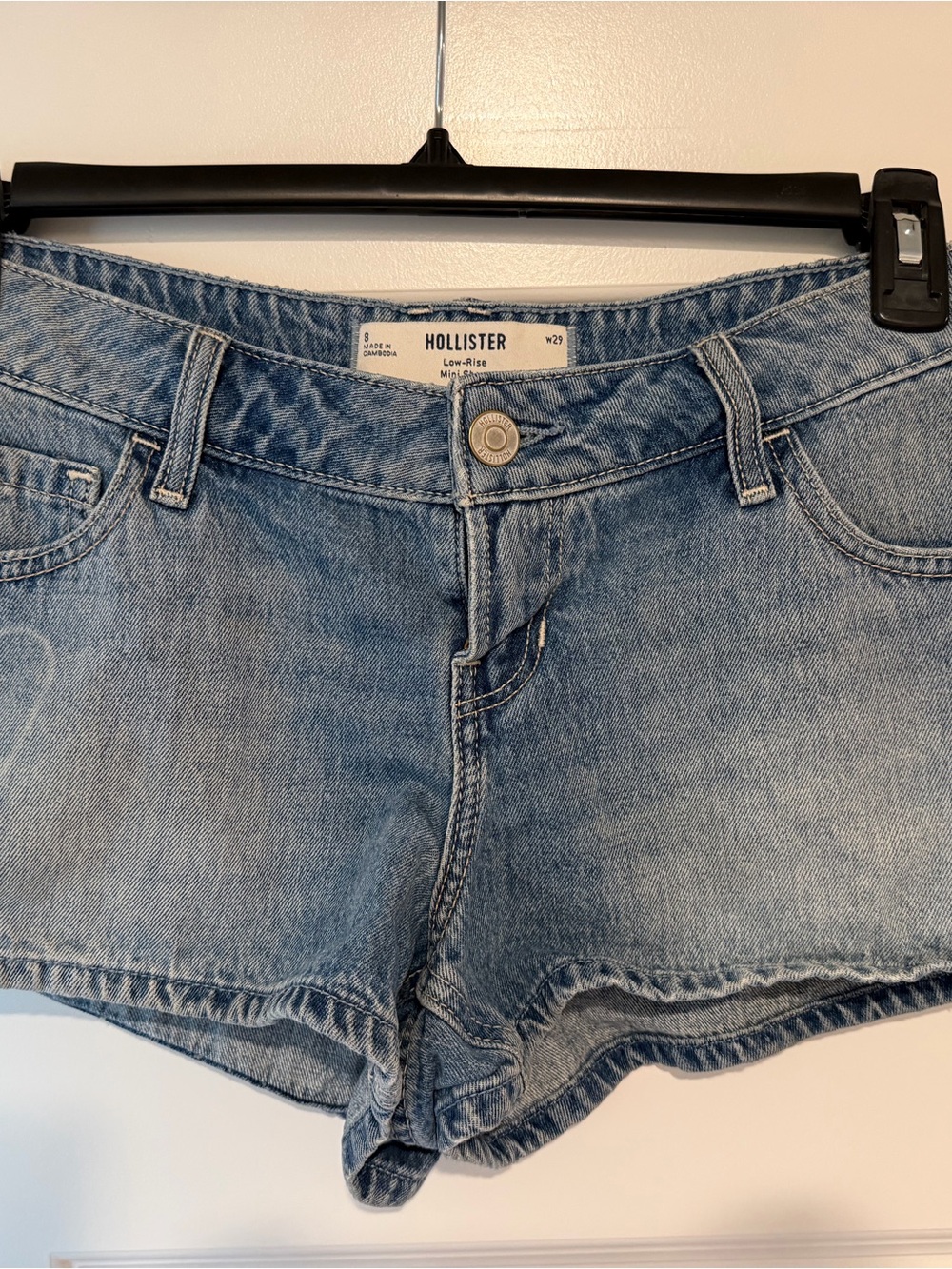 Hollister Low-Rise Mini Shorts Denim Y2K Style Heart Embroidery Size 8 W29